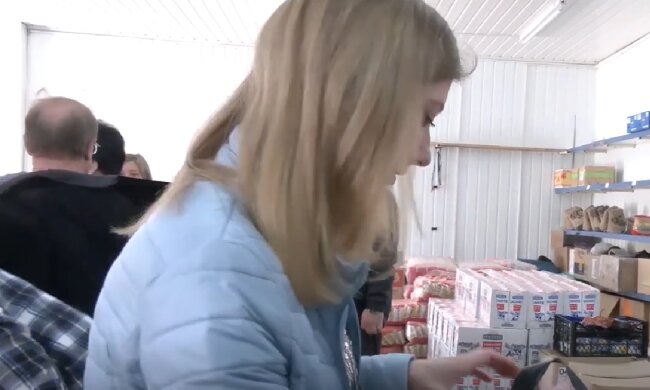 Безкоштовні продукти для ВПО у Кривому Розі