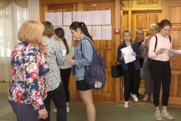 школа ученики школьники подростки абитуриенты