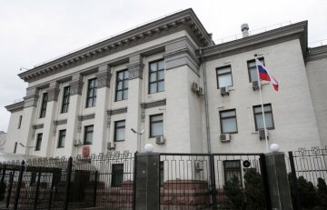 Закрытие диппредставительств РФ: в Раде объяснили, что происходит