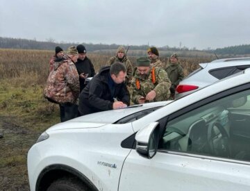 Полювали без відповідних дозвільних документів: інспектори Держекоінспекції зупинили незаконних мисливців