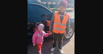 на Одещині чотирирічна дівчинка опинилася одна на вулиці