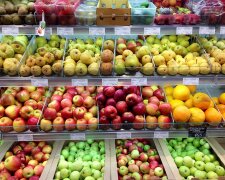 В Киеве резко изменились цены на продукты: сколько стоят фрукты