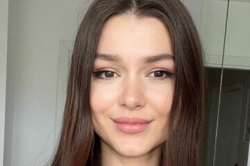 Фіналістка "Холостяка" Юля "Зайка" похвалилася, як залицяльник вимолює у неї прощення: "Дати йому другий шанс?"