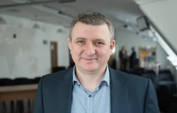 Юрій Романенко: досьє на журналіста і політичного експерта