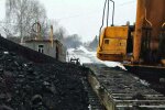 Кришування копанок на Луганщині: вугілля видобувається без перерв, місцеві звинувачують Юрія Гарбуза