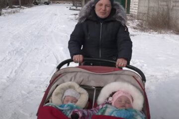Для порятунку підключали авіацію: харківські близнюки, які народилися 24 лютого, пережили тяжкий рік