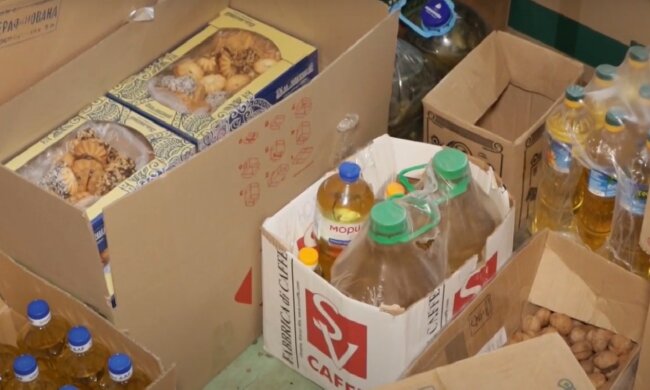 Безкоштовні продукти для пенсіонерів у Харкові: куди місцевим звертатись за допомогою