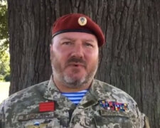 "Киборг" пристыдил несознательных украинцев: "Погибли лучшие люди Украины, а они..."