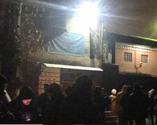 В бунт переріс суд над беркутівцями, людей не зупинити: кадри повстання в Києві