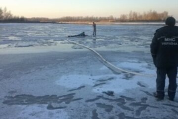 Беда настигла мужчину на реке под Харьковом: "тело подняли на поверхность"