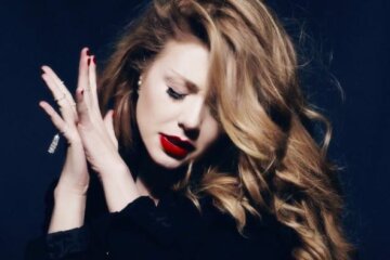 Тина Кароль в белом платье показала все, на что способна: Сочное загляденье