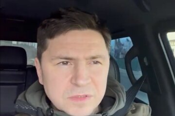 Подоляк зізнався, яку роль відіграє мільярдер Абрамович у переговорах: "Він вкрай ефективний"