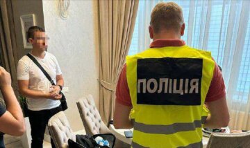 затримано співробітника ВЛК в Одесі та двох спільників