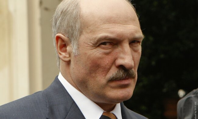 Поставки из-за поребрика: Беларусь вляпалась в скандал из-за «российского» Крыма