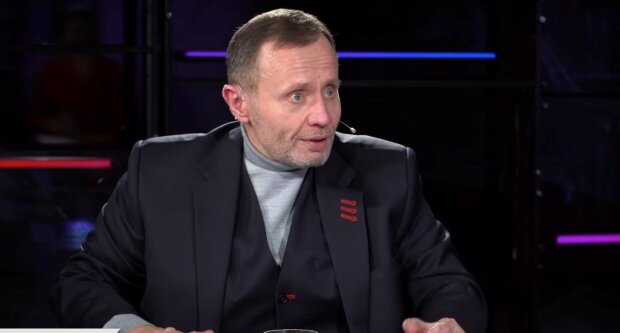 Раньше, чтобы обслуживать какую-то производственную линию, нужно было десять человек, то сейчас это делает один операционист, - Андрей Пелюховский