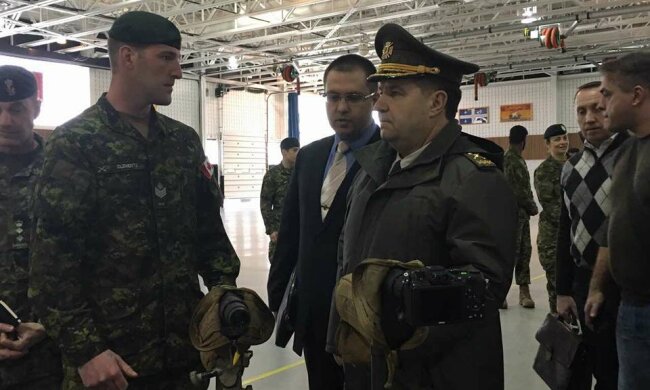 Полтораку показали найстарішу військову базу Канади – фото
