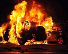 Одесский регион накрыла волна поджогов авто: кадры происходящего безумия