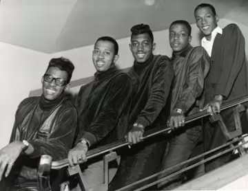 Temptations-EMI-staff-004