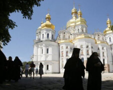 "Патріарх Кирило захотів сувеніри": з Лаври почали масово вивозити цінності в Москву