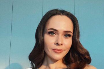 Саніна з The Hardkiss змогла здивувати фігурою на відпочинку в ОАЕ: "Тобі 16 років, Юля?"
