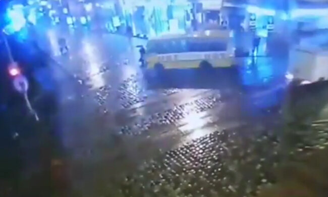 Водій маршрутки зніс людей прямо на переході, кадри трагедії у Львові: «протягнув за собою...»