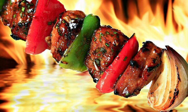 Киян приголомшили напередодні травневих: багаття під забороною