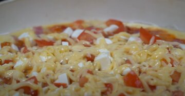 Без выпечки: самый быстрый рецепт пиццы, который понравится всем