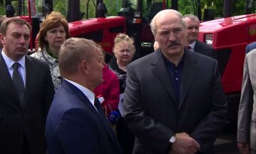 Лукашенко раптово вийшов до мітингувальників у Мінську: "Чого ви хочете? Якої свободи?"