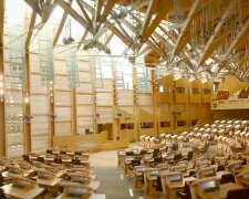 Шотландия парламент