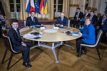 Зеленский, Путин, Макрон, Меркель в Париже