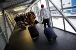 kohver-laevale-minek-reisijad-sadam-tallinna-72354149