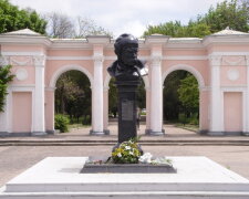 Памятник Шевченко Симферополь