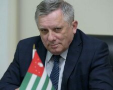Премьер Абхазии ушел в отставку