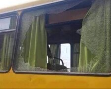 Автобус з пасажирами потрапив під обстріл серед білого дня: з'явилося фото з місця НП в Дніпрі