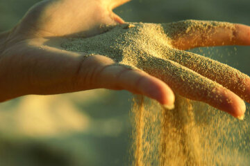 убытки, песок сквозь пальцы
