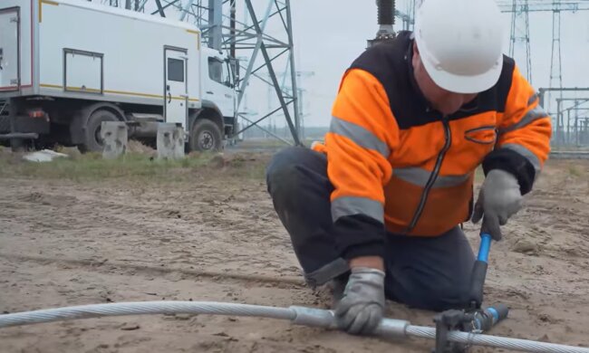 Графіки відключення світла у Дніпропетровській області на 4 грудня