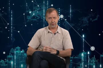 Олександр Кочетков розповів, скільки Україна та росія витрачають за місяць війни