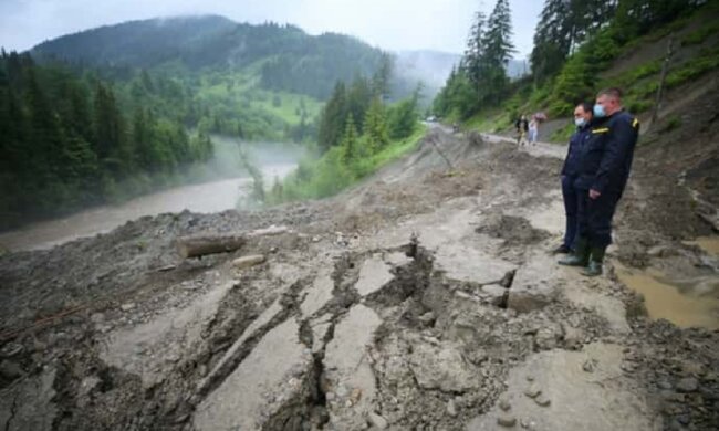 Названа причина потопу на Західній Україні, люди не стрималися: "Просто перестаньте..."