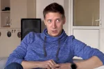 Звезда "Дизель шоу" напугал черным от сажи лицом, волосы дыбом: "Будьте осторожны с петардами..."