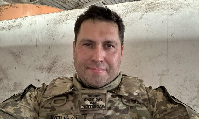 “Якщо під час війни не ремонтувати дороги, Київ перетвориться на Готем-Сіті”: інтерв’ю з військовим і депутатом Київради Маляревичем