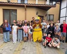 дітей українських героїв рятують від жахів війни