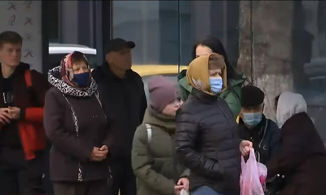 Карантин в Україні посилюється день за днем: скільки областей вже в "червоній зоні"