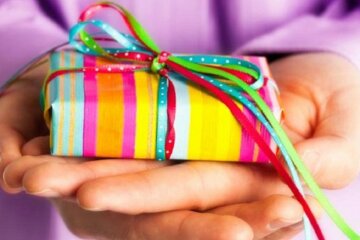 8 березня: оригінальні подарунки рідним дівчатам своїми руками