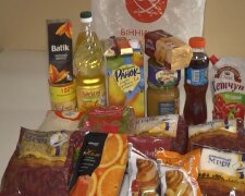 Безкоштовні продукти для ВПО та пенсіонерів у Харкові