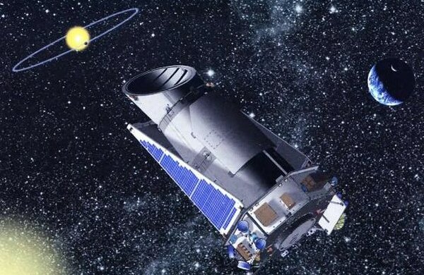 Телескоп NASA “прокинувся” в надрах космосу та вийшов на зв’язок
