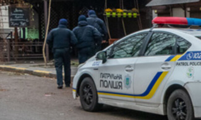 "Избивал и стрелял": пьяный полицейский устроил дебош в Днепре, скандальные подробности