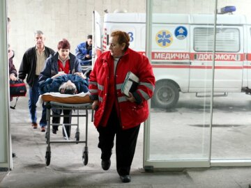 Последствия медреформы больно ударят по украинцам: "больницы закроют, врачи не приедут к вам, если..."