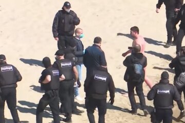 Спортсмена оштрафували на 17 тисяч після протесту у Гідропарку: "був без маски"