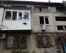 Обстрел Марьинки: волонтер получил ранение