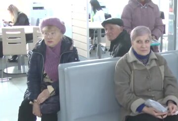 Грошова допомога для пенсіонерів у Черкаській області